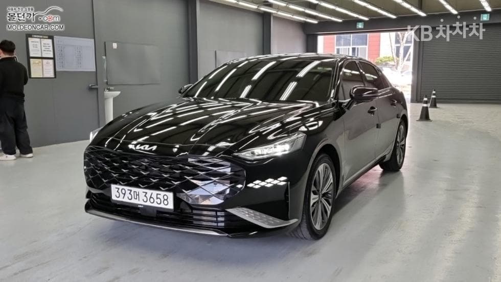 Kia K8