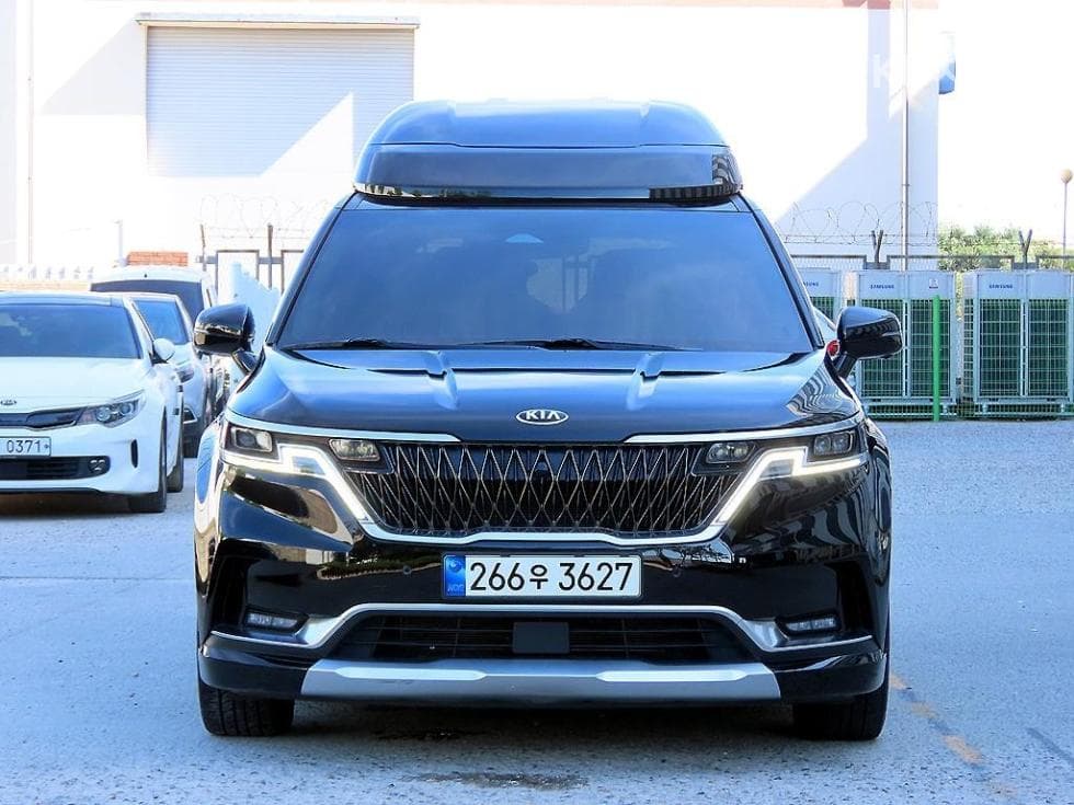 Kia Carnival