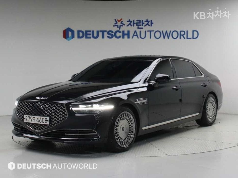 Genesis G90