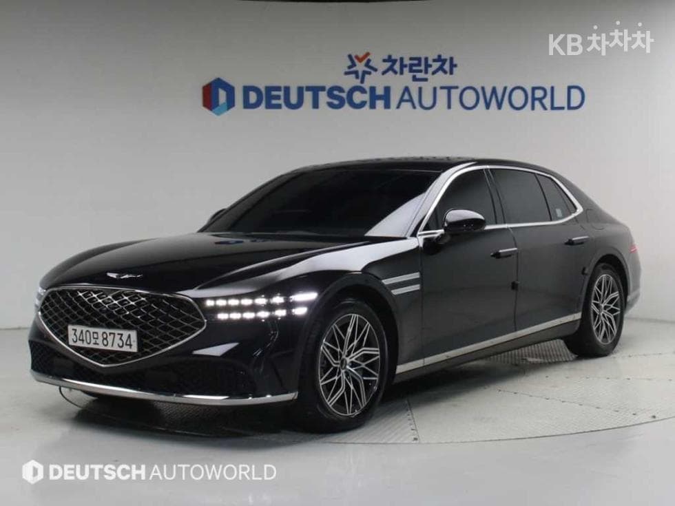 Genesis G90