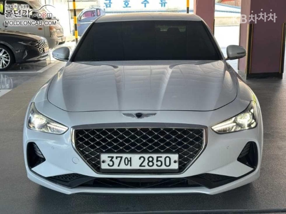 Genesis G70