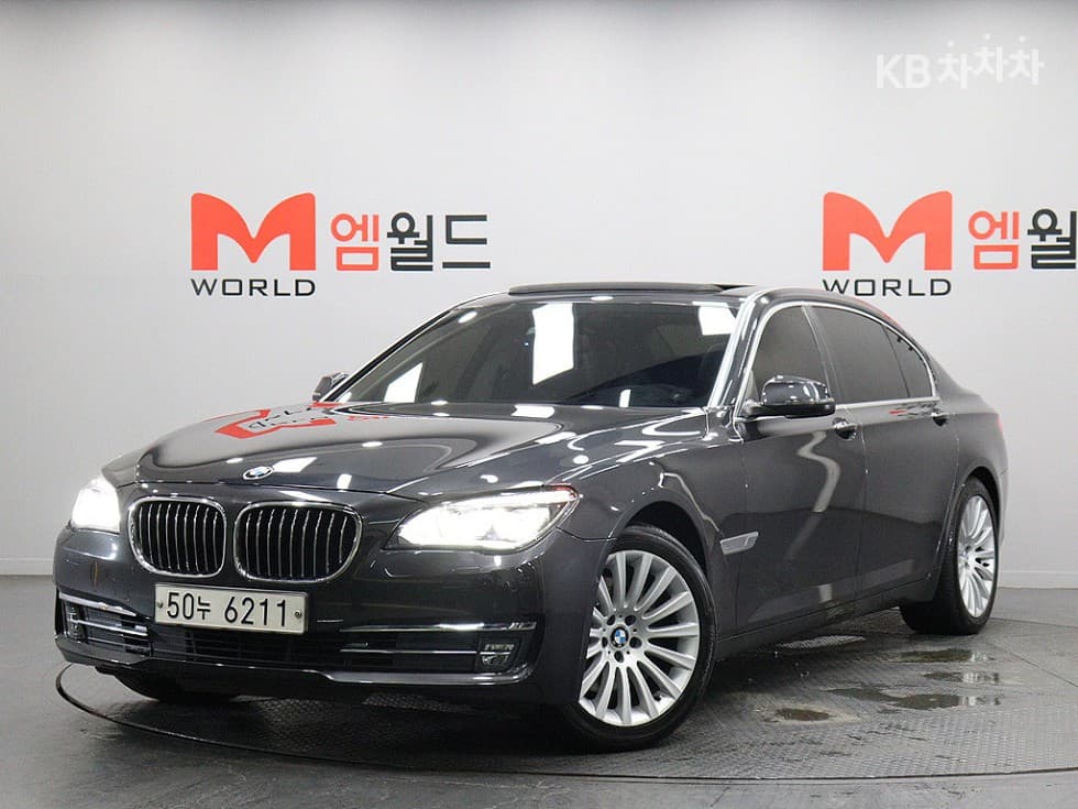 BMW 7-Series