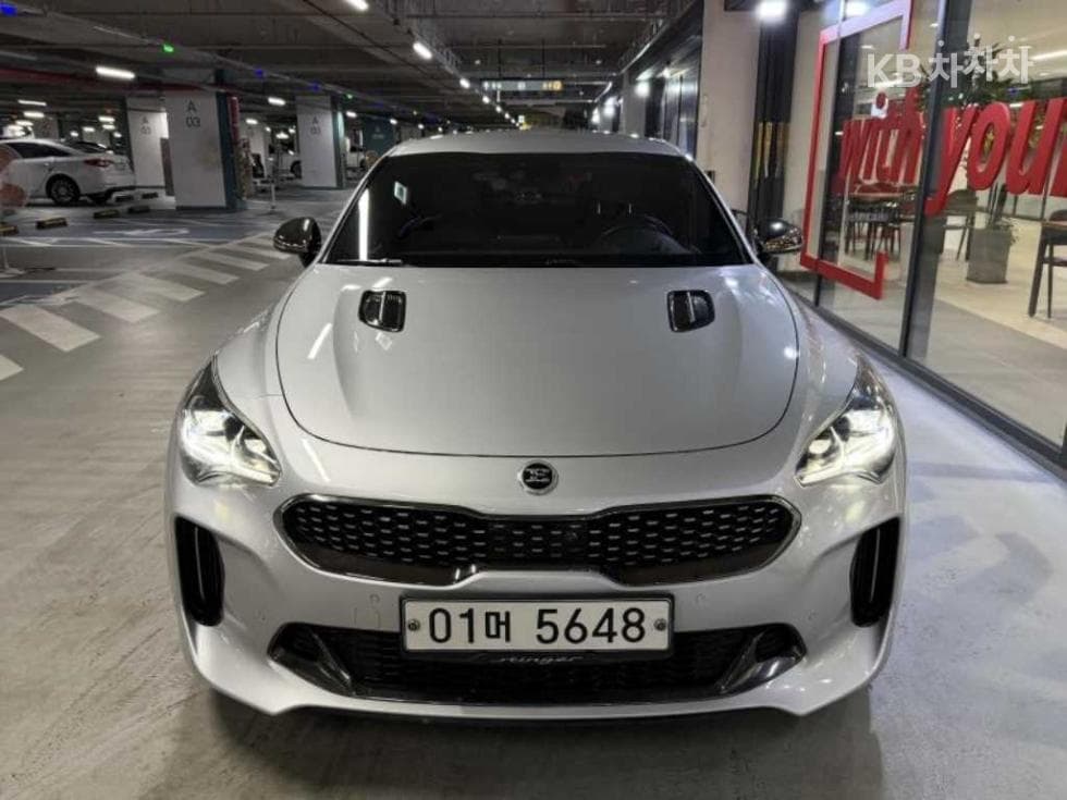 Kia Стингер