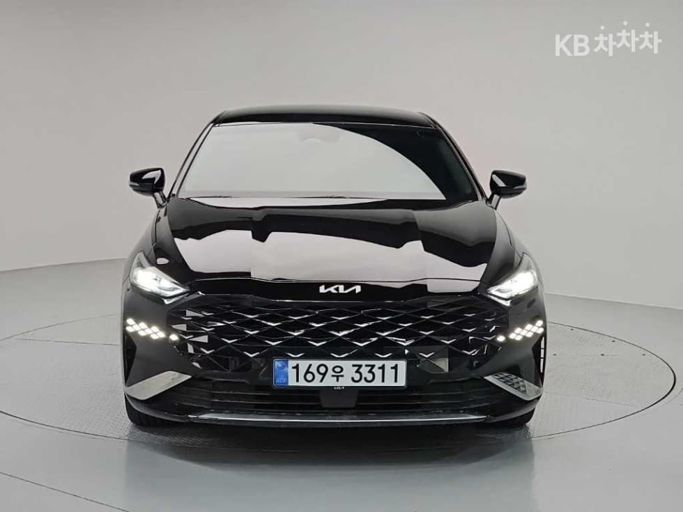 Kia K8