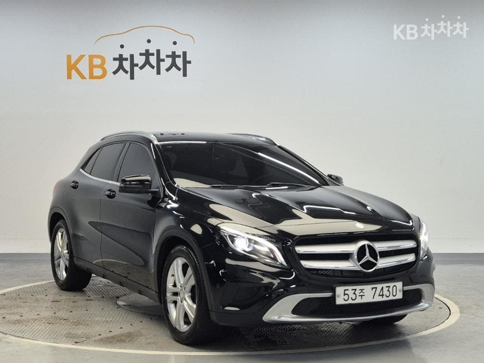 Mercedes-Benz GLA-Class