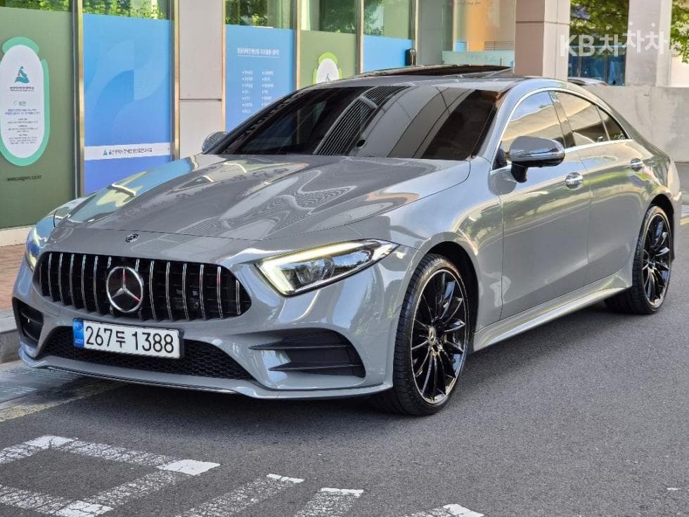 Mercedes-Benz CLS-Class
