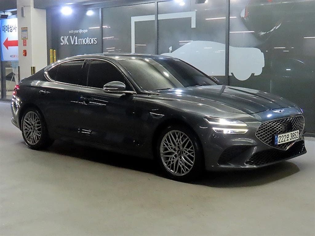 Genesis G70