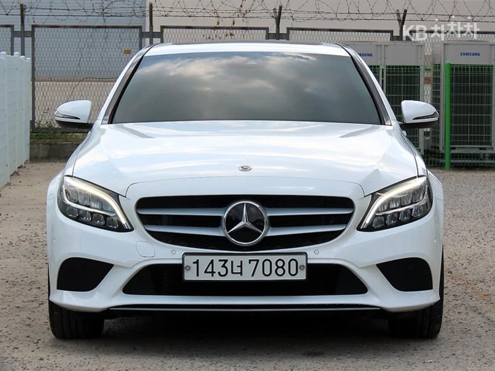 مرسيدس C-Class