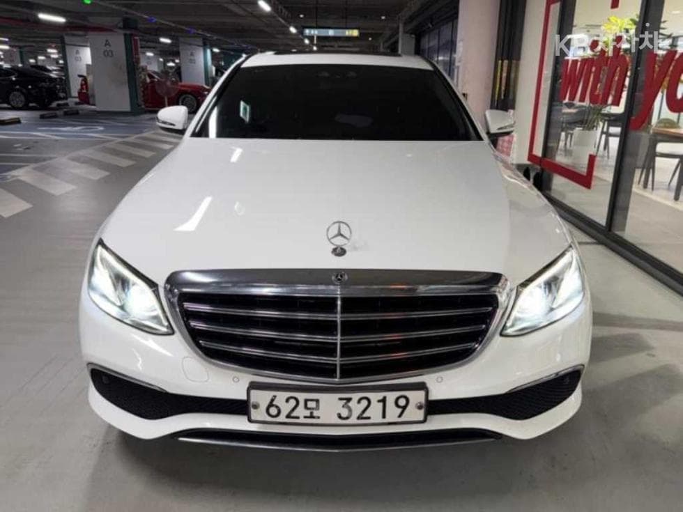 مرسيدس E-Class