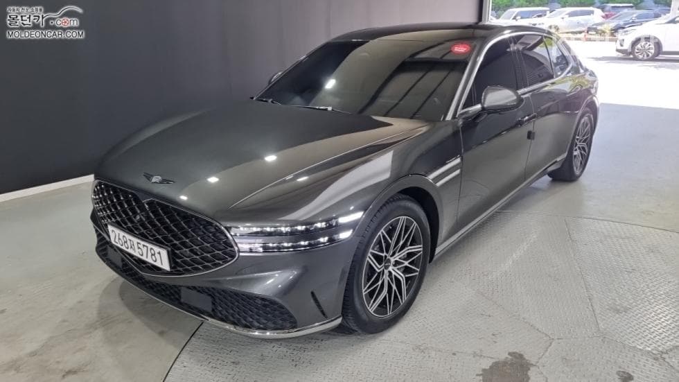 جينيسيس G90