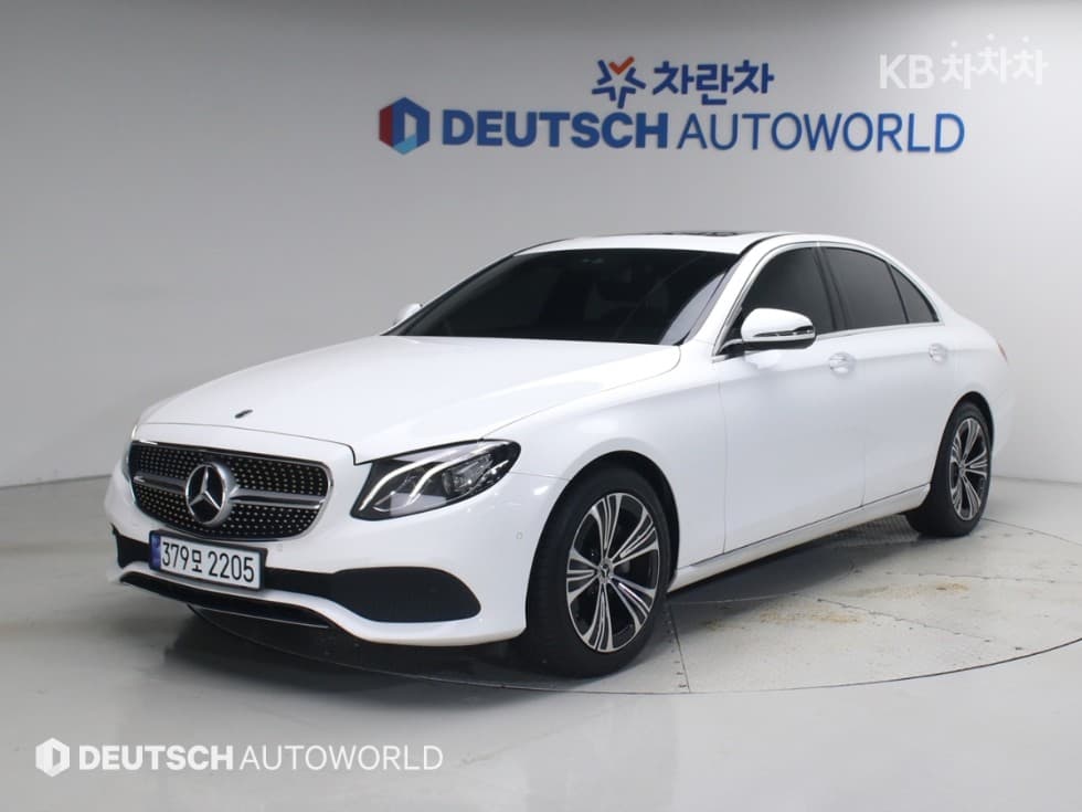 مرسيدس E-Class