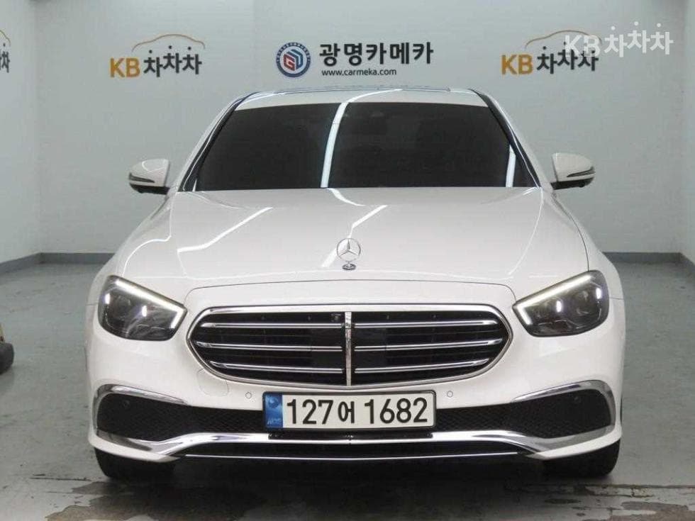 مرسيدس E-Class