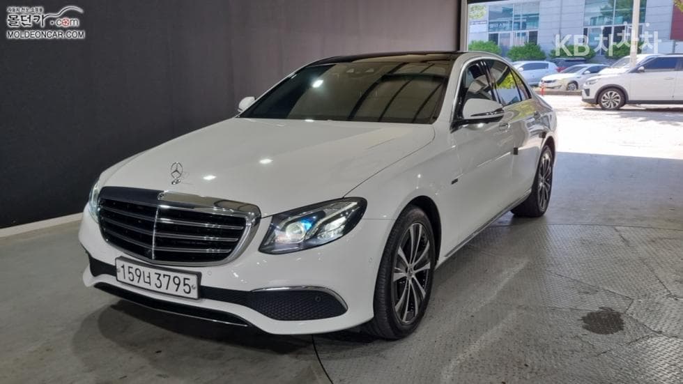 مرسيدس E-Class