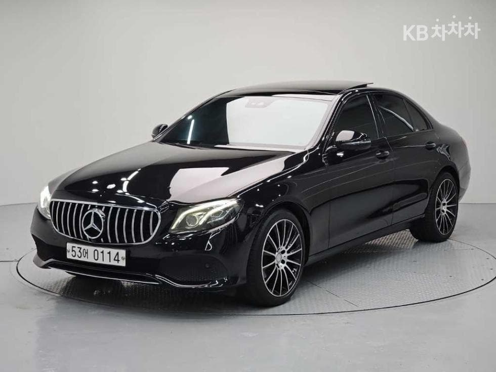 مرسيدس E-Class