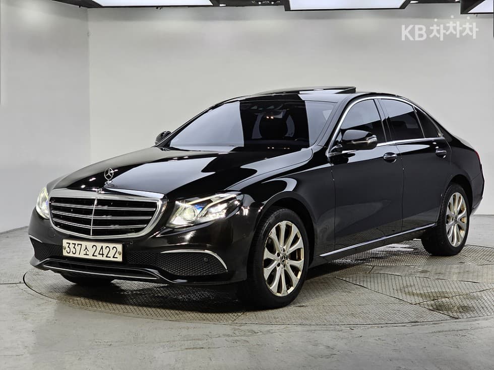 مرسيدس E-Class