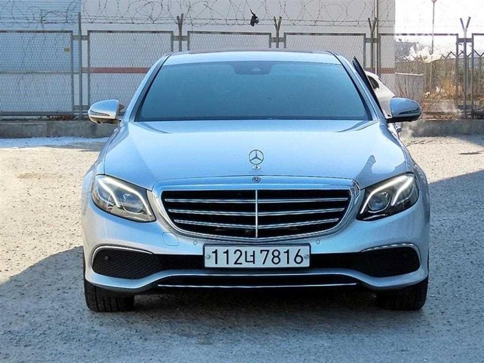 مرسيدس E-Class