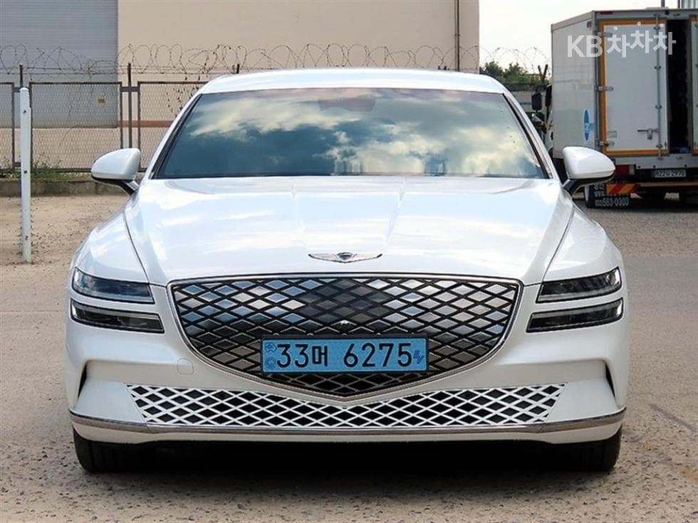 جينيسيس G80