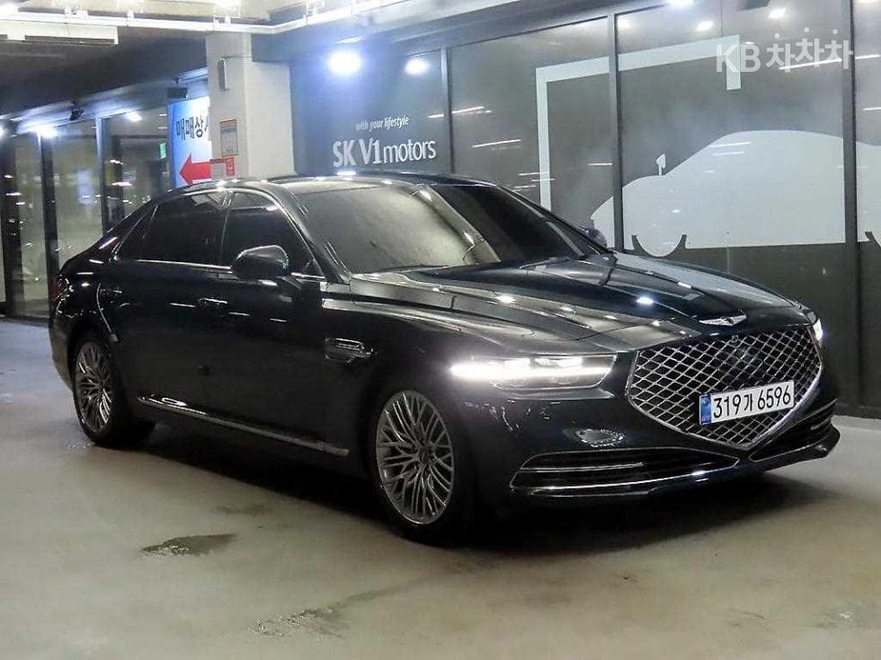 Genesis G90
