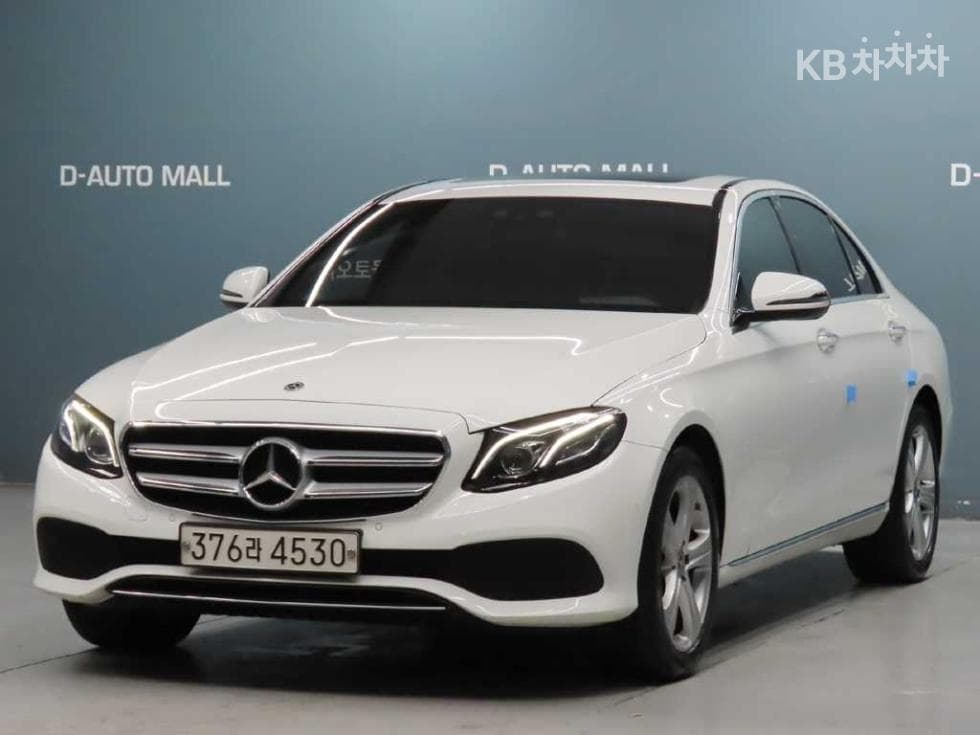 مرسيدس E-Class