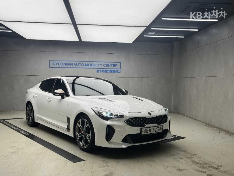 Kia Стингер