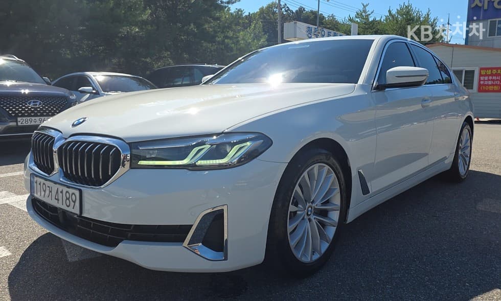 BMW 5-Series