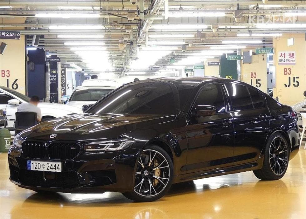 BMW M5