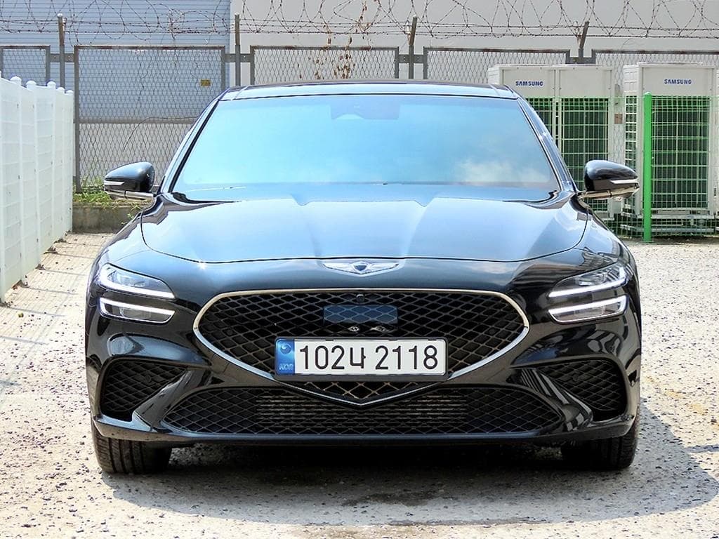 Genesis G70