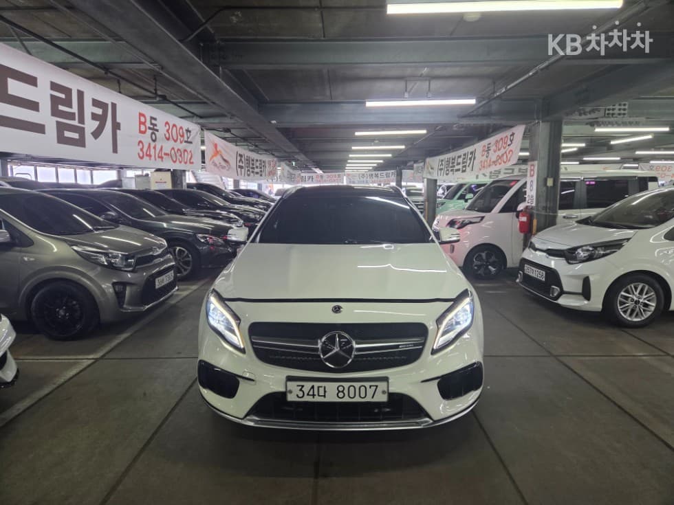 Mercedes-Benz GLA-Class