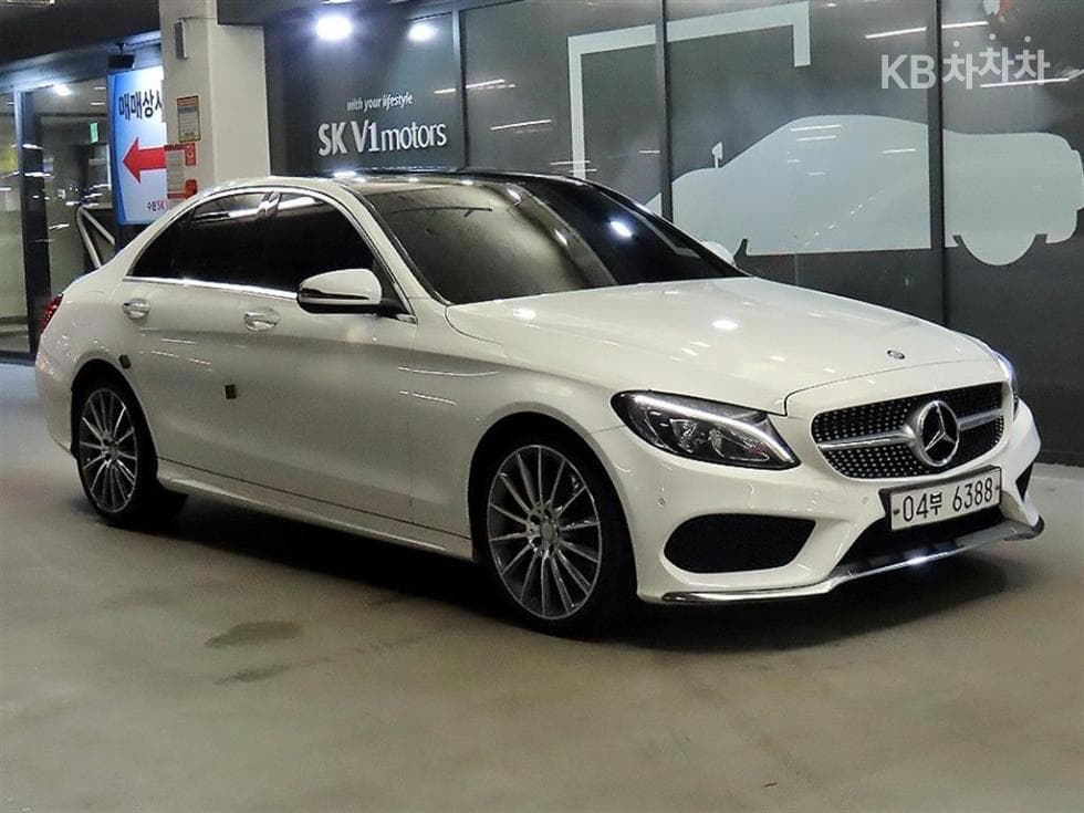 Mercedes-Benz C-Class