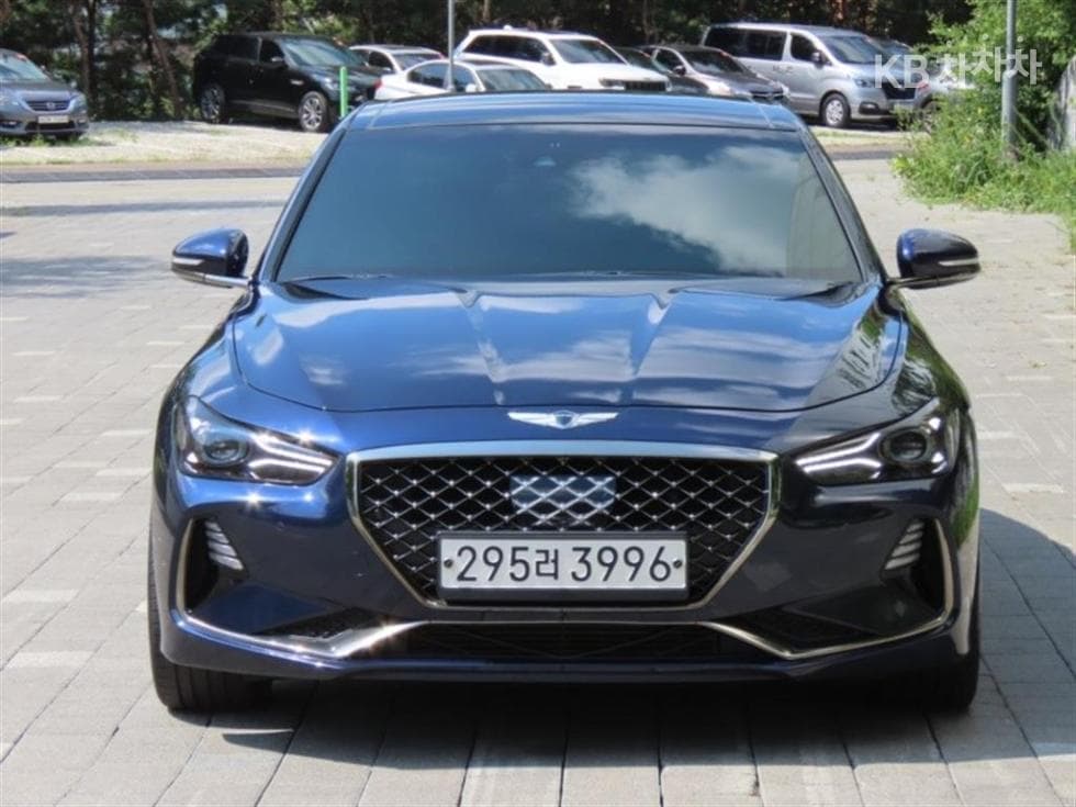جينيسيس G70