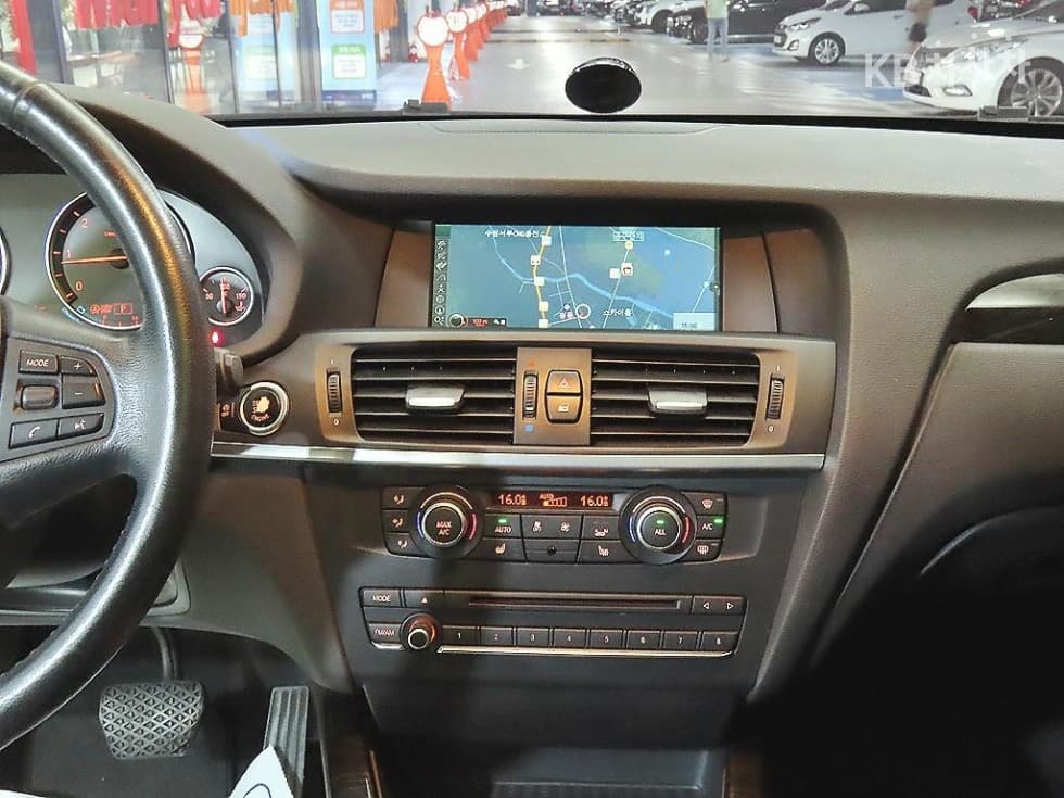 بي إم دبليو - X3 | xDrive 20 (11~) 11