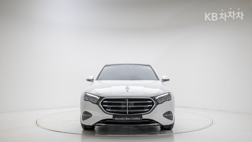 مرسيدس E-Class
