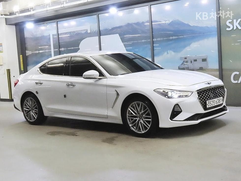 Genesis G70