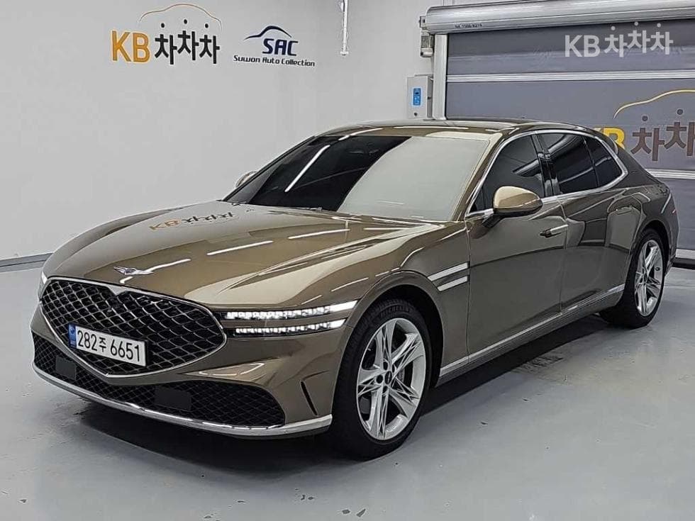 Genesis G90
