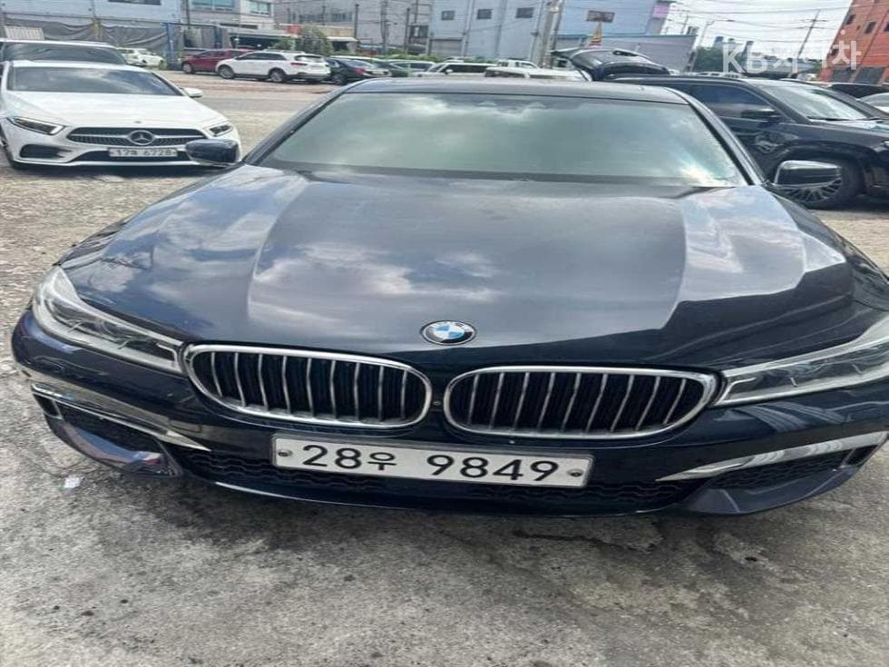 BMW 7-Series