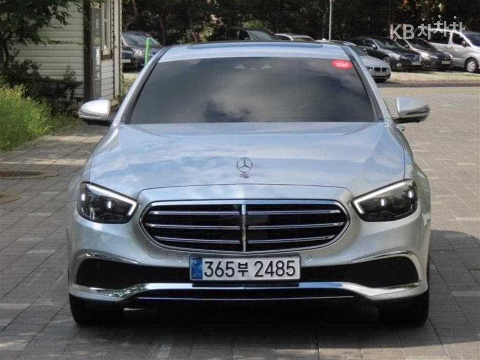 مرسيدس E-Class