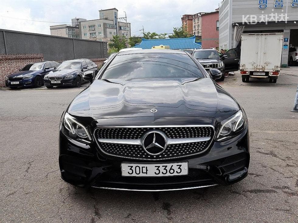 مرسيدس E-Class
