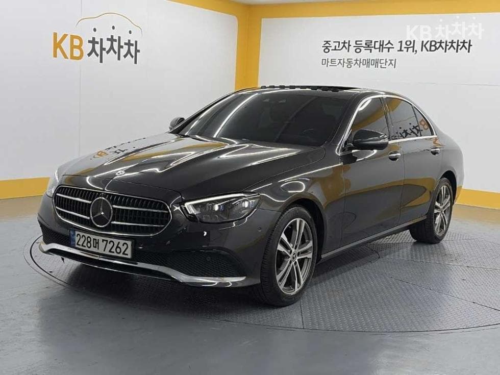 مرسيدس E-Class