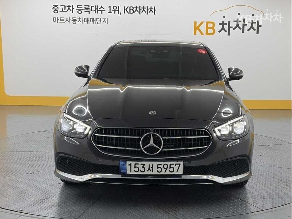 مرسيدس E-Class
