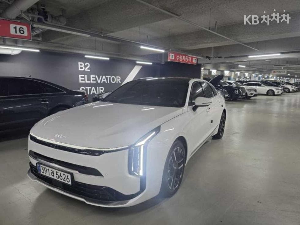 Kia K8