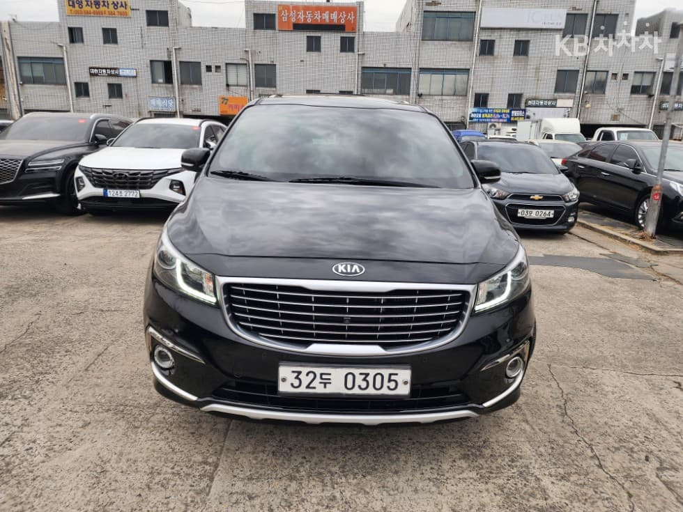 Kia Carnival