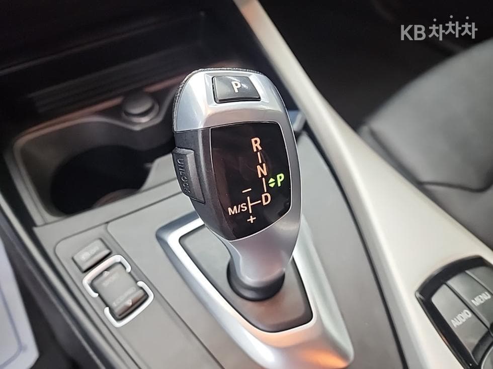 بي إم دبليو - 1-Series | New 118 F20 (13Year~) 8