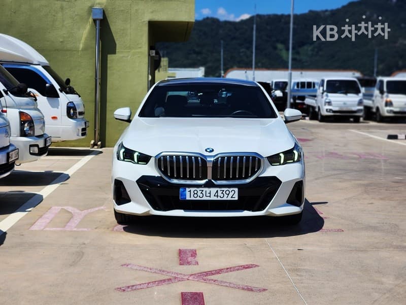BMW 5-Series