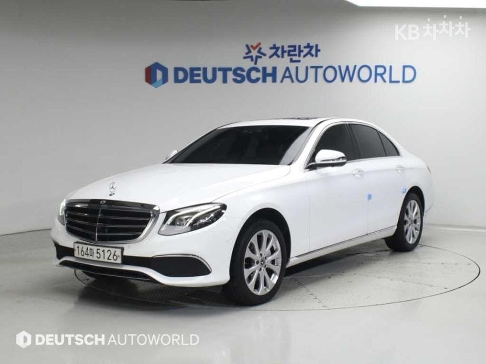 مرسيدس E-Class