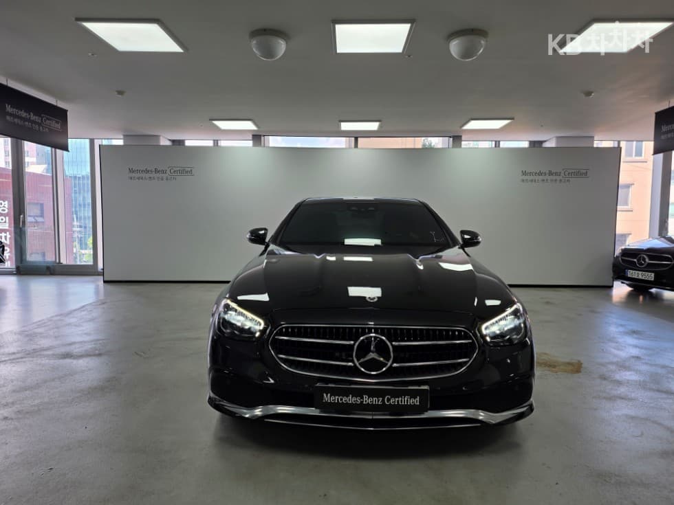 مرسيدس E-Class