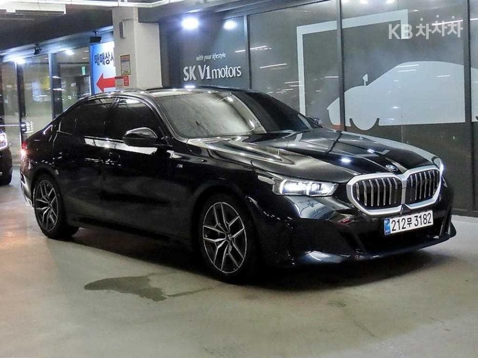 BMW 5-Series