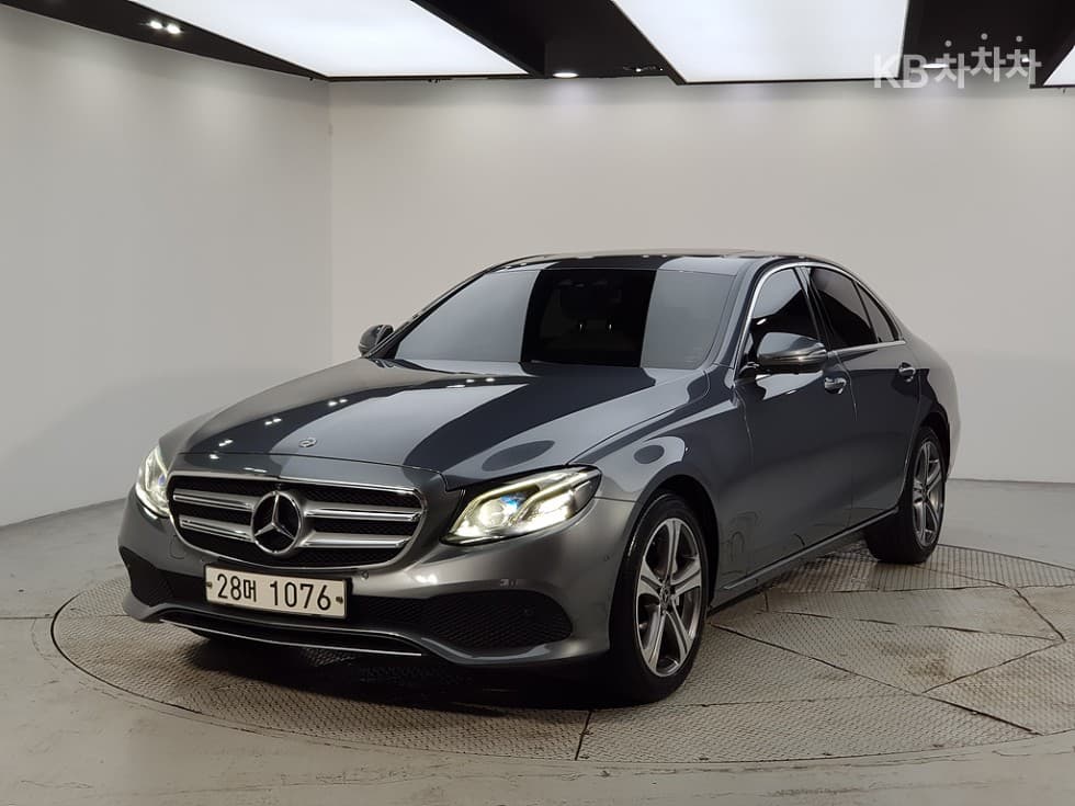 مرسيدس E-Class