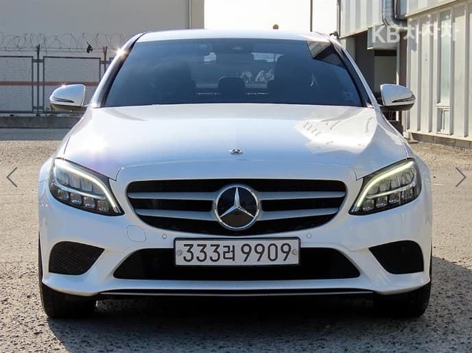 مرسيدس C-Class