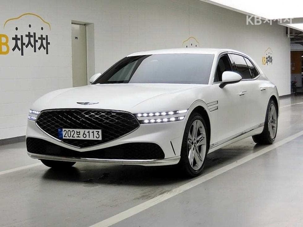 Genesis G90