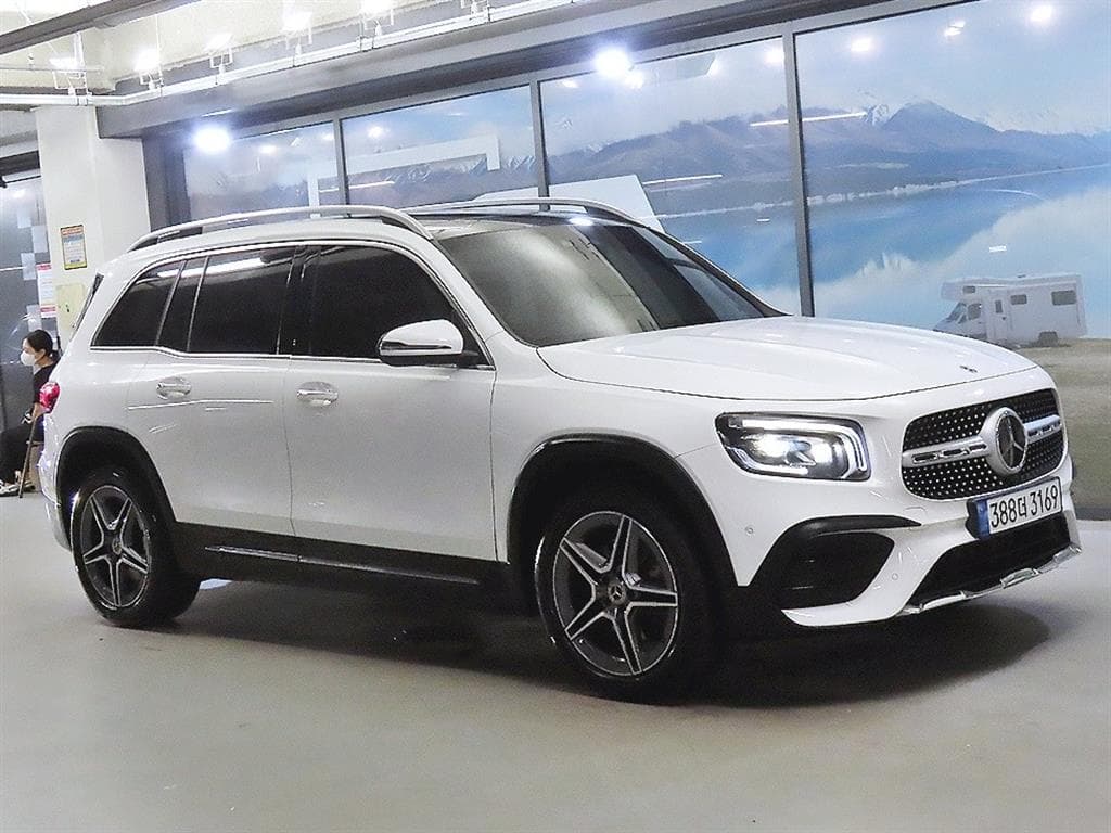 Mercedes-Benz GLB-Class
